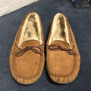 Size 10 Moccasin UGG Slipper